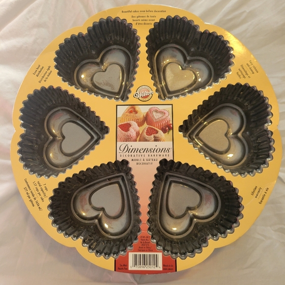 Wilton Dimensions 6 Mini Heart Cake Pan Bakeware Cast Heavy Aluminum- SET OF 2 - Picture 1 of 13